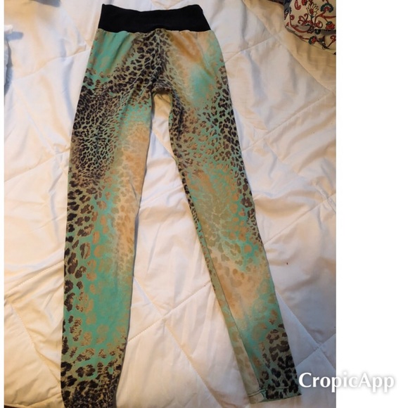 Figure Slim Workout Leggings - Picture 2 of 6